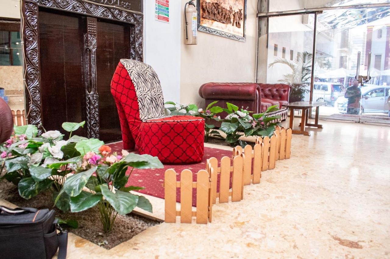 Ambassadeur Hotel Nairobi Luaran gambar